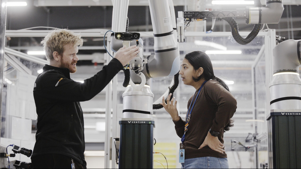 Amazon’un yeni robotu Vulcan, nesneleri dokunarak tanıyabiliyor